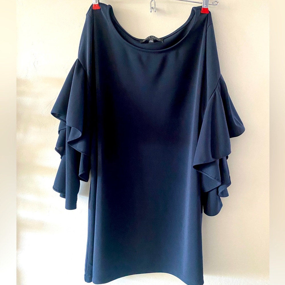 Ruffle sleeve blouse size 14/16 NWOT - never worn
